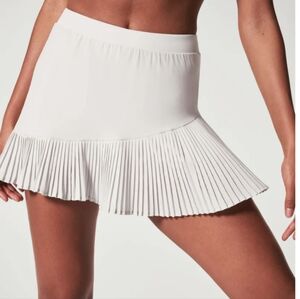 NWT SPANX 'Yes Pleate' Active Skort In White Cloud Size XL $98